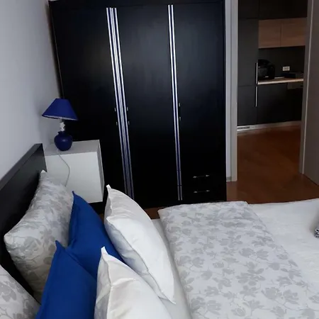 Apartmam 